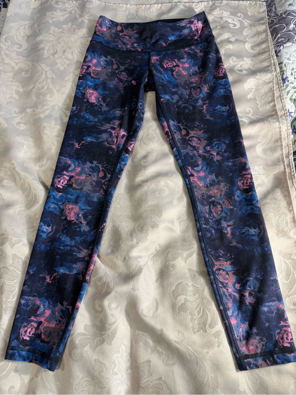 Lululemon Wonder Under High-Rise Floral Leggings Size 4 Full Length 27.5” Inseam - Picture 2 of 12